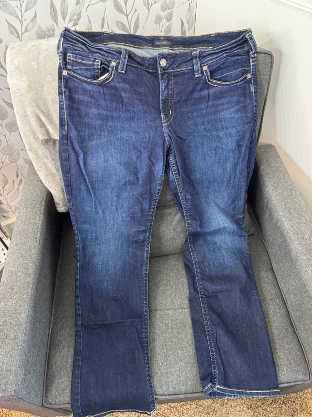 Silver Jeans Dark Blue Bootcut Jeans